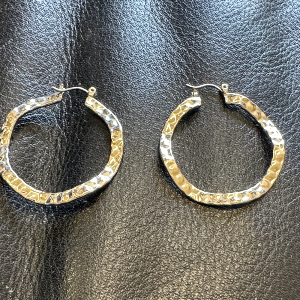 Elegant silver hammered Hoop Earrings